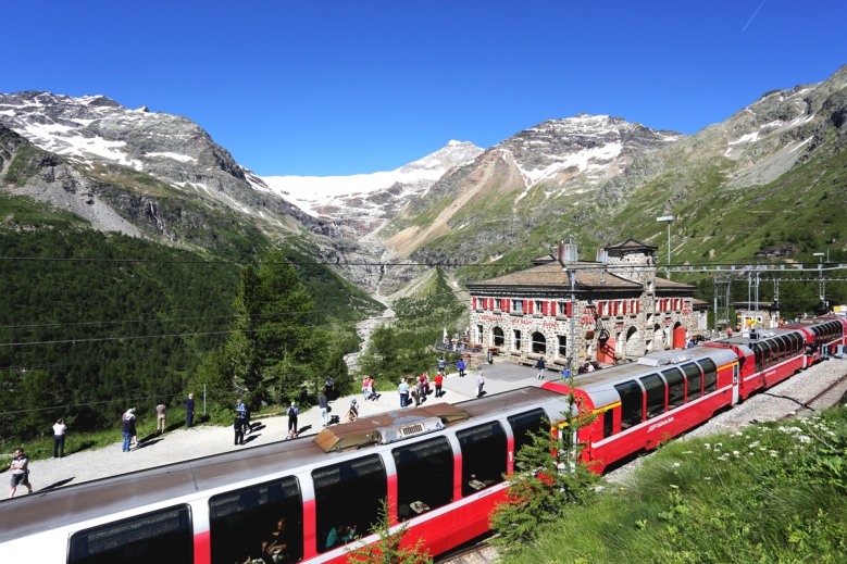 Hotel Bernina Express  Švýcarsko vlakem